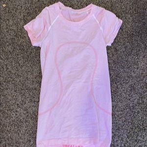 Lululemon swiftly top